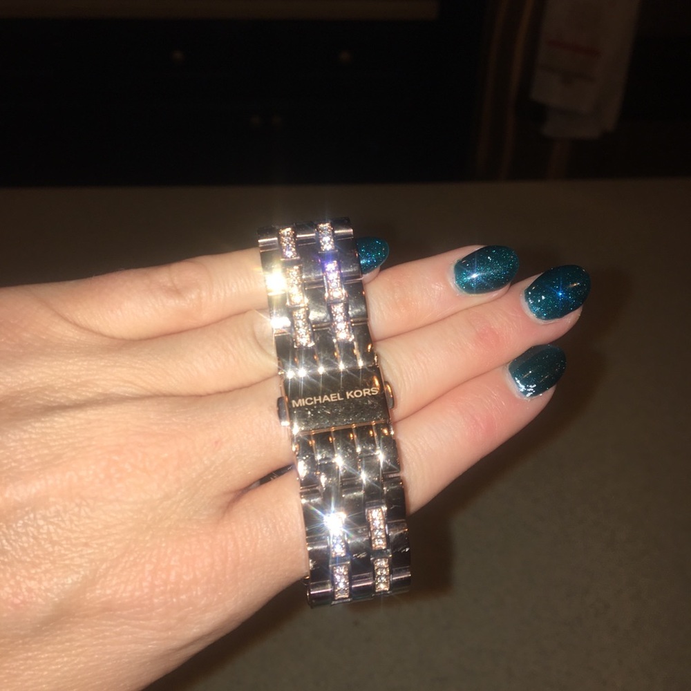 Watch - Picture 3 of 8